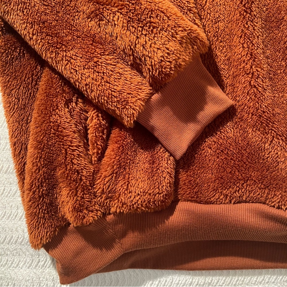 express / rustic orange puffy pullover size medium - Picture 5 of 9